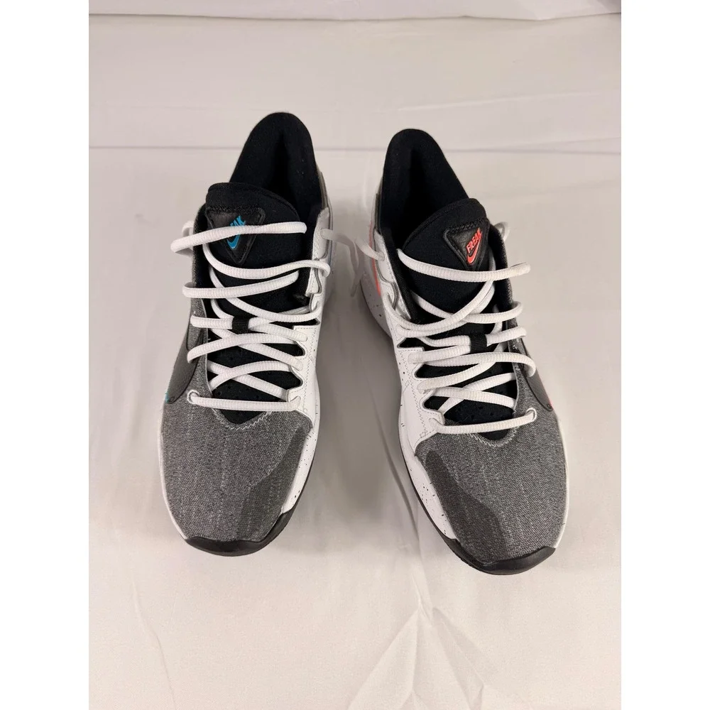 Nike Zoom Freak 2 Size 8 White Black CK5424-101 Giannis Basketball Shoes